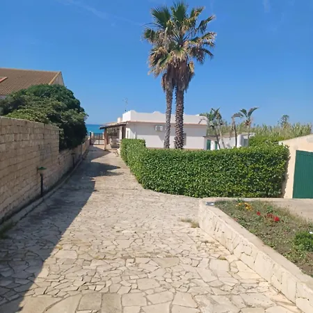 Agata Santa Croce Camerina